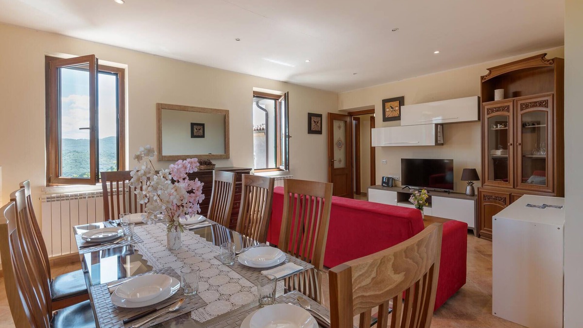 Belmonte in Sabina House | Beautiful home in Belmonte In Sabina