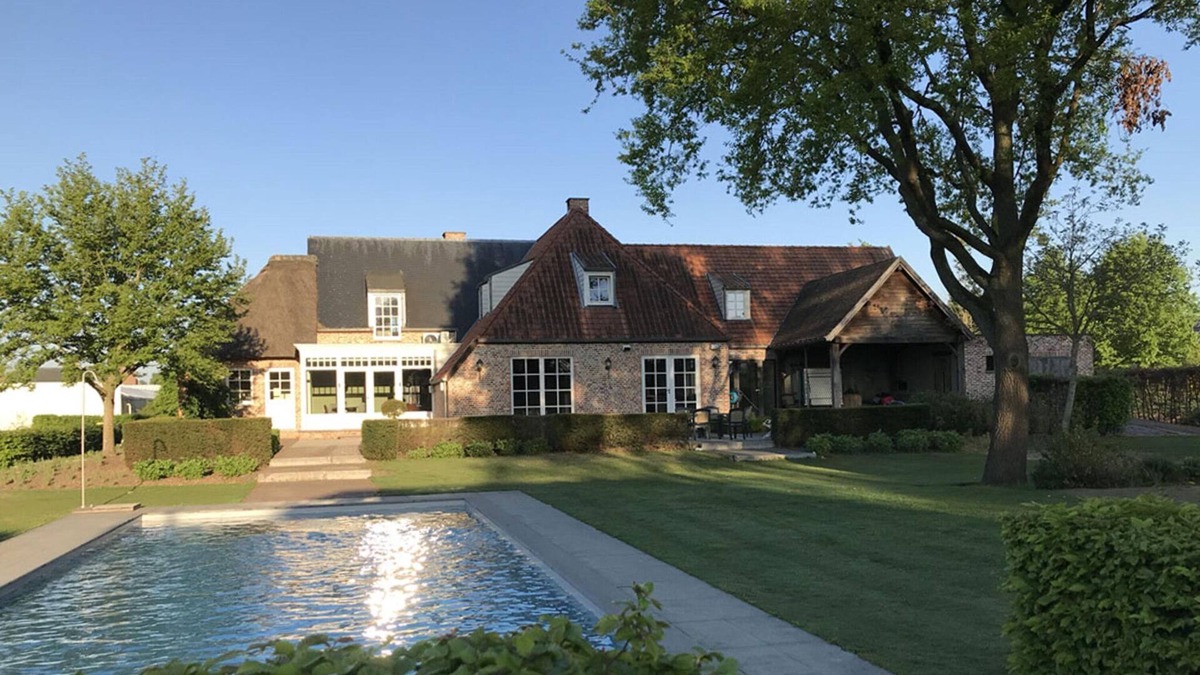 Balen House | Beautiful holiday home in Vlaanderen with shared pool