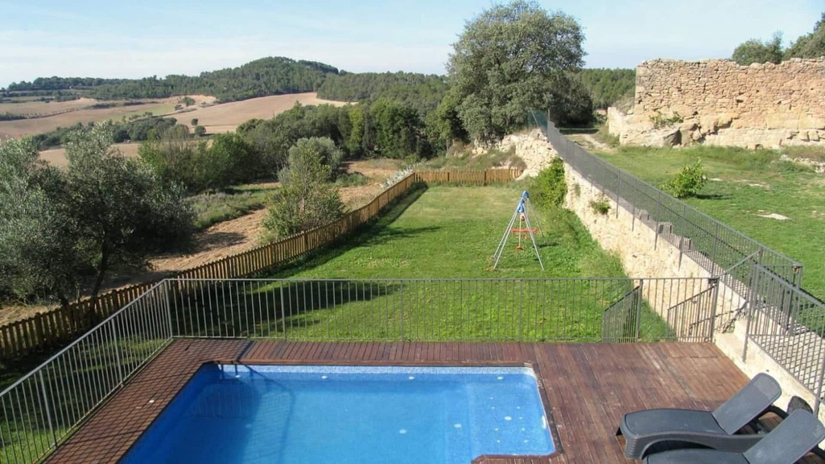 Viver i Serrateix Cottage | Beautiful holiday home with stunning views. Private pool and barbecue.