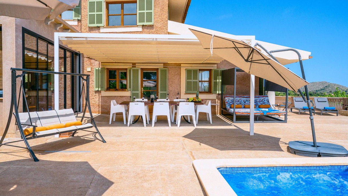 Son Macia House | Beautiful Holiday Home “Son Llodra” with Mountain View, Pool, Terrace & WiFi