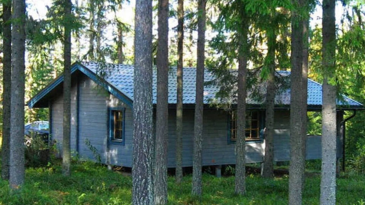 Tavelsjo House | Beautiful holiday home in the countryside between fir trees and blueberry bushes