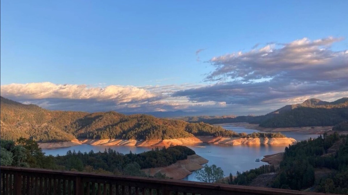 Lakehead House | Beautiful Home Above Lake Shasta