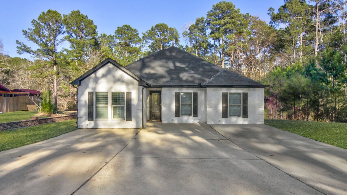 Brookeland House | Beautiful Home at Lake Sam Rayburn 🎣☀️