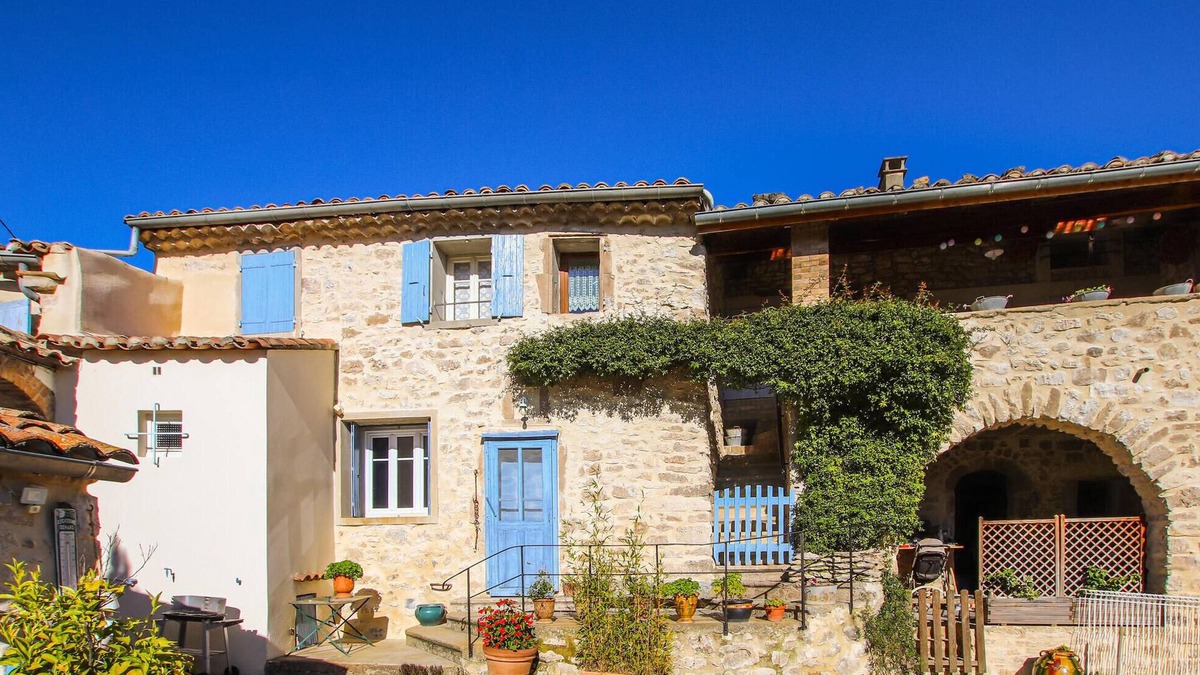 Salles-sous-Bois House | Beautiful home in Salles sous Bois