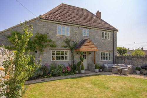 Lydford-on-Fosse House | Beautiful Home & Garden in Somerset Countryside