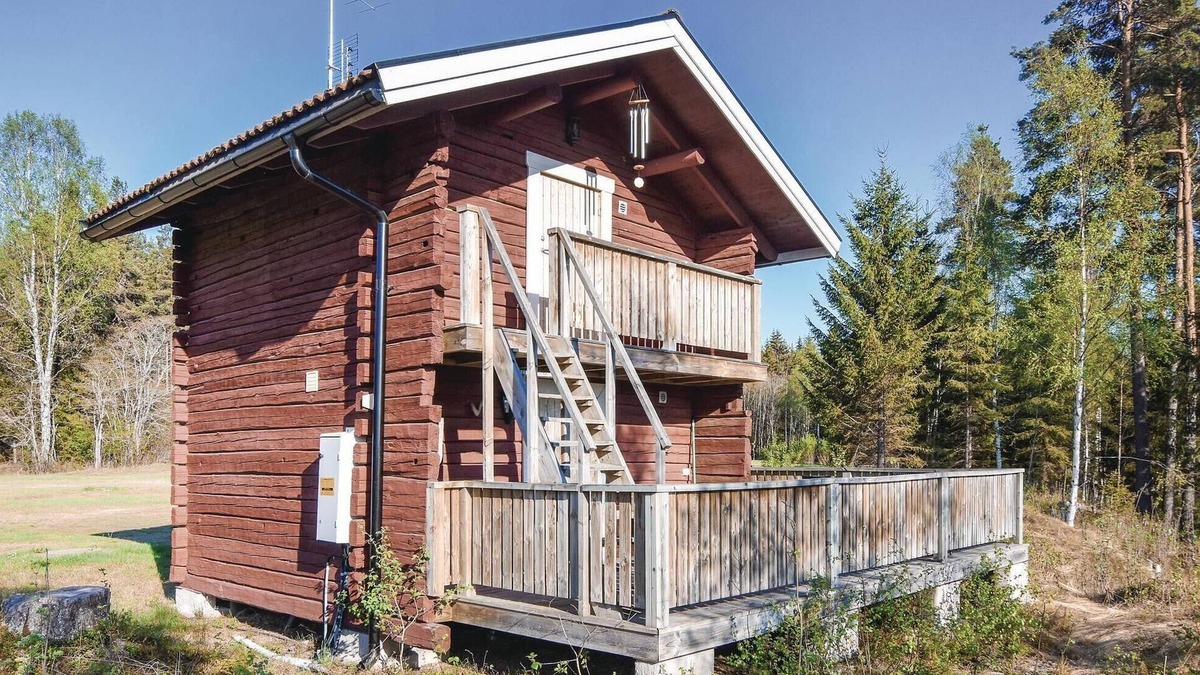 Ambjorby House | Beautiful home in Ambjörby with sauna