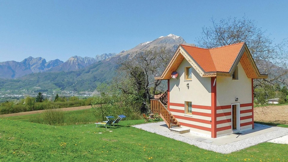Belluno House | Beautiful home in Belluno BL with WiFi