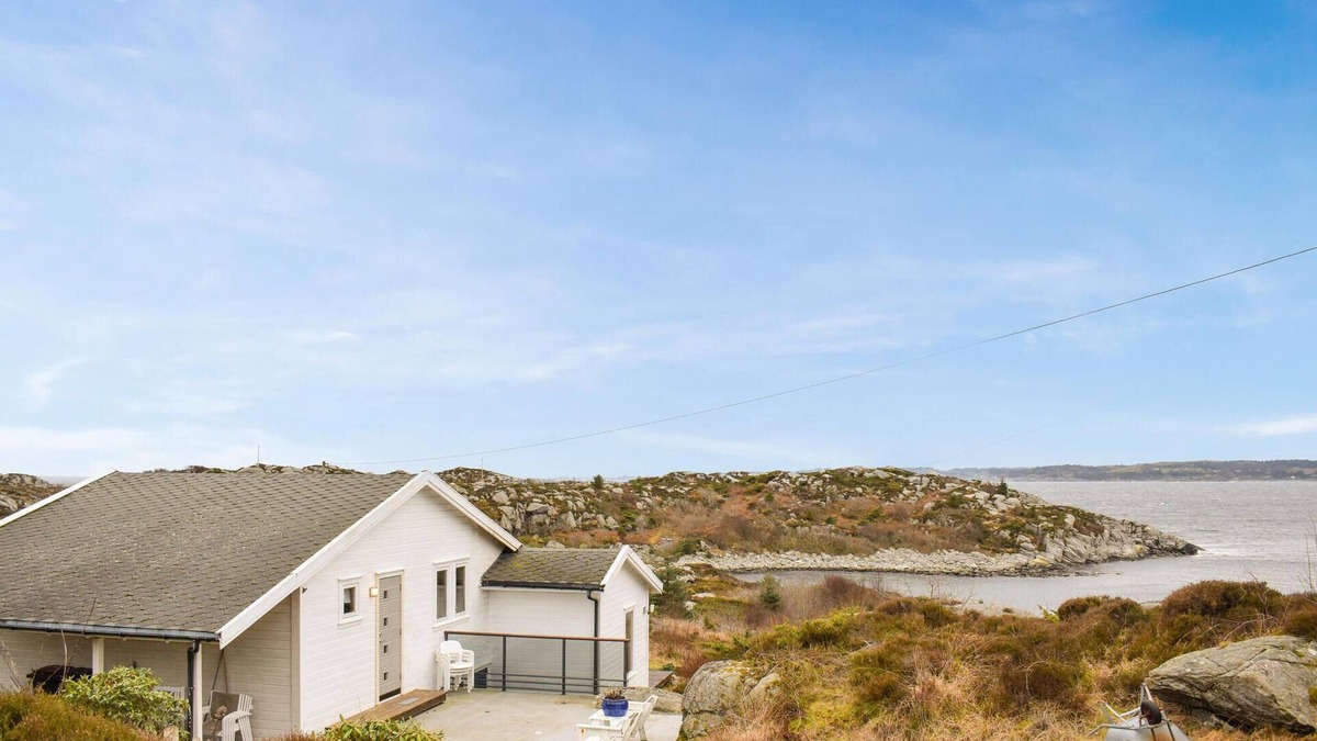 Bokn House | Beautiful home in Bokn with WiFi