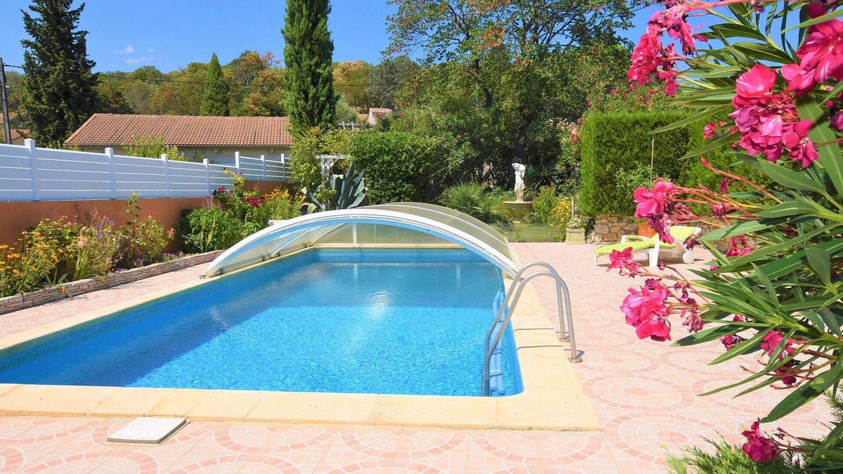 Donzere House | Beautiful home in Donzère with WiFi