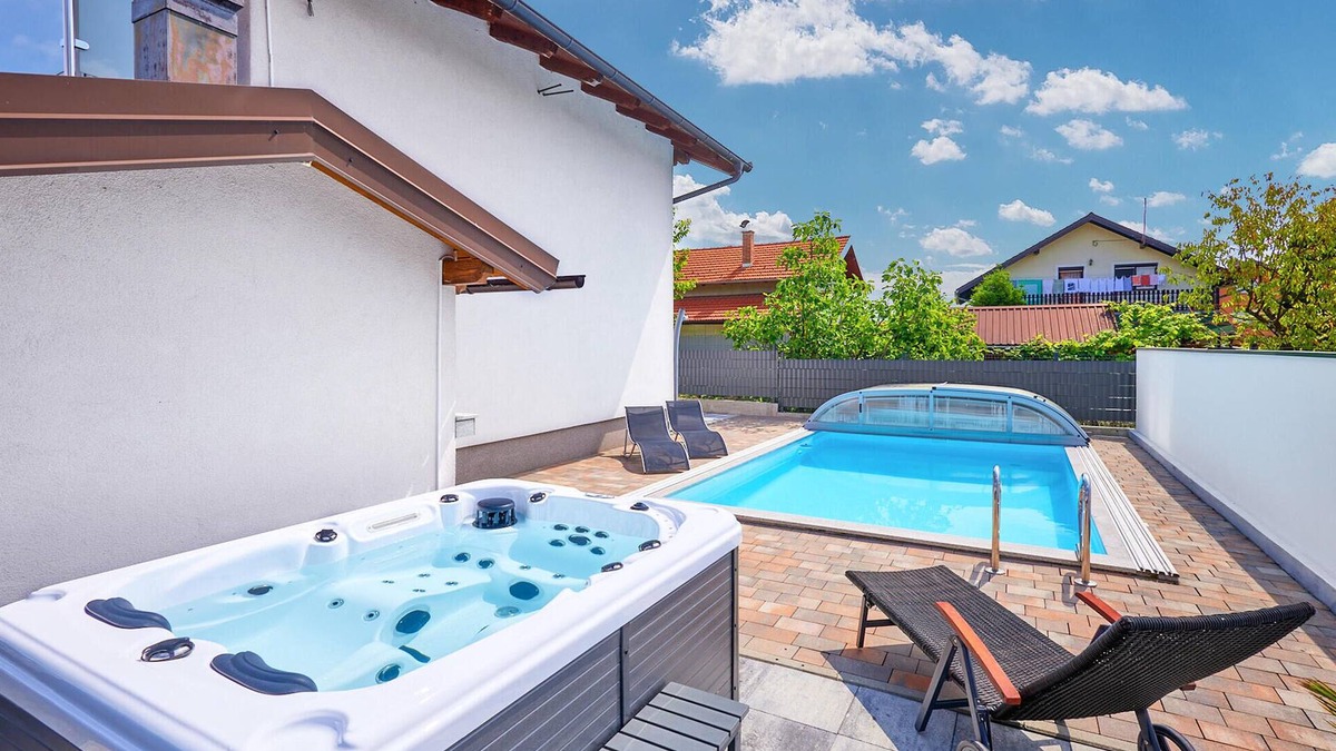 Dugo Selo House | Beautiful home in Dugo Selo