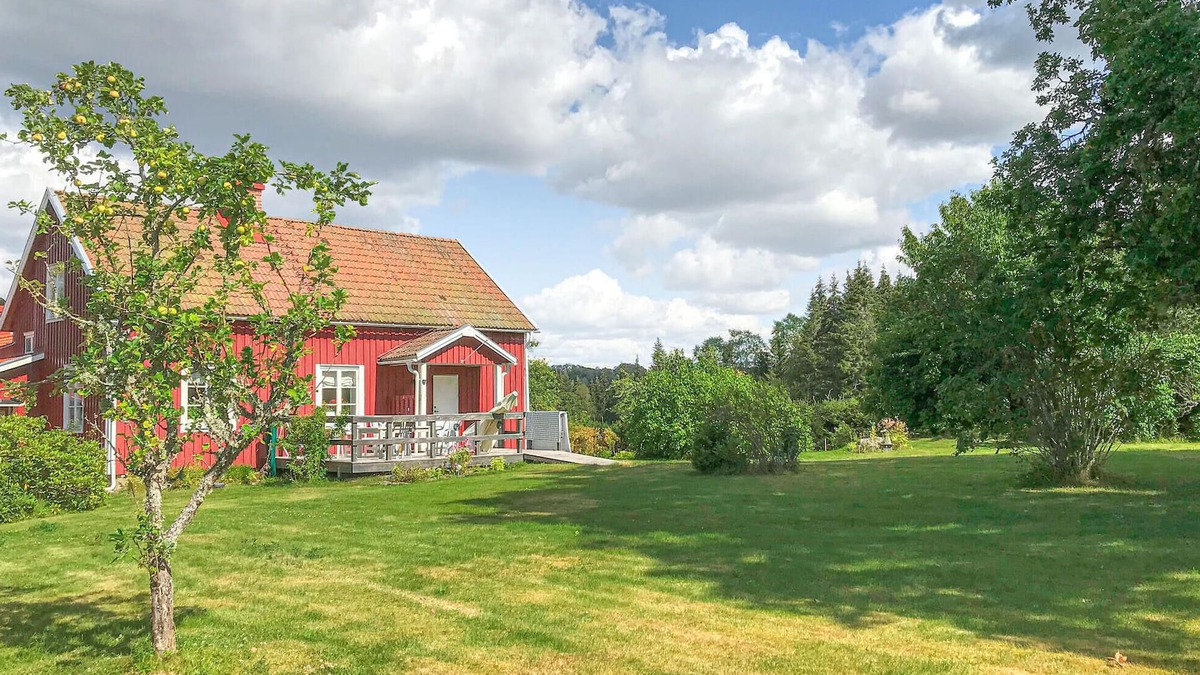 Dals-Ed Municipality House | Beautiful home in Ed with lake view