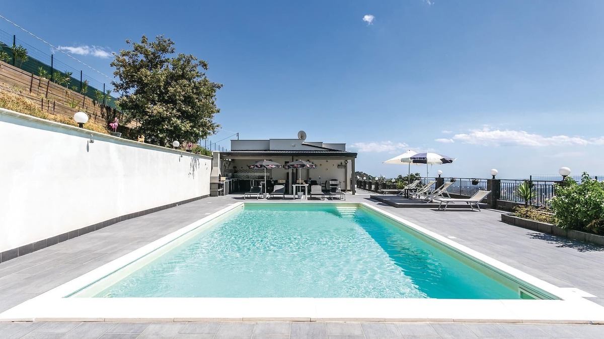 Gaggi House | Beautiful home in Gaggi