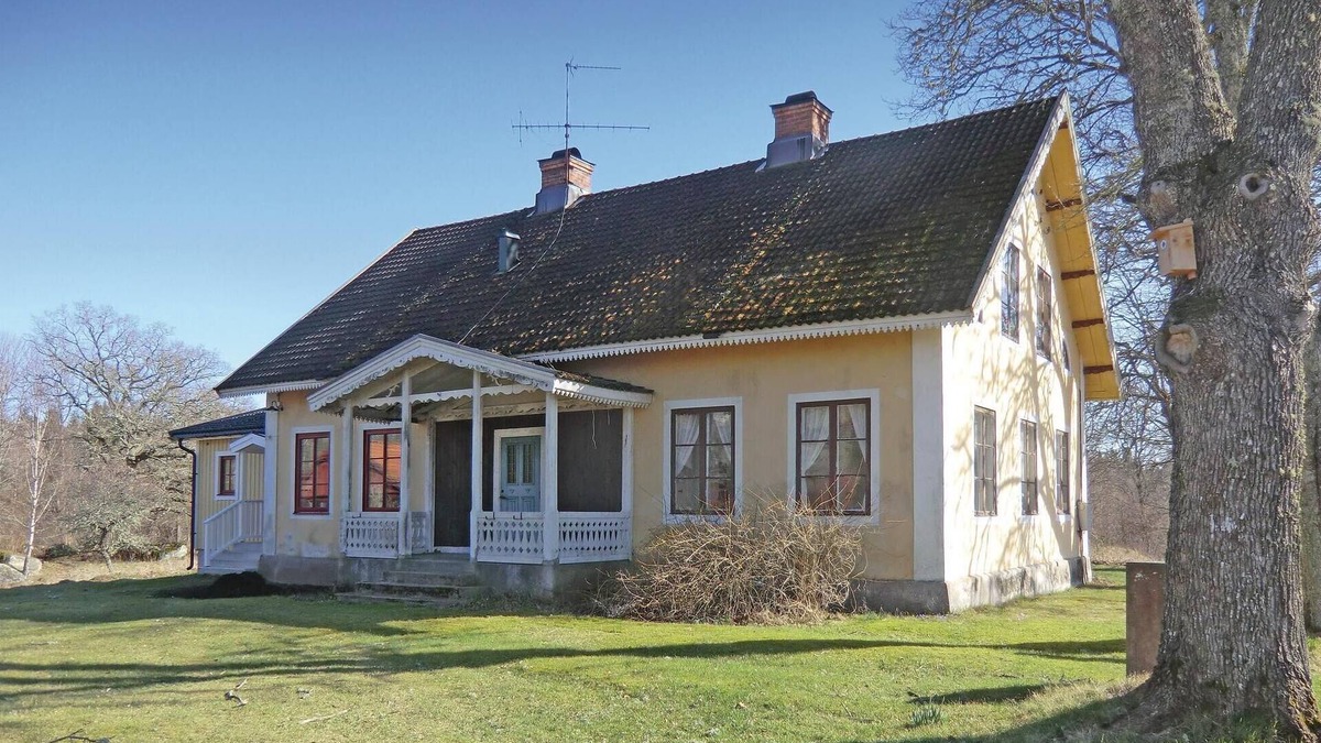Hogsby House | Beautiful home in Högsby with kitchen