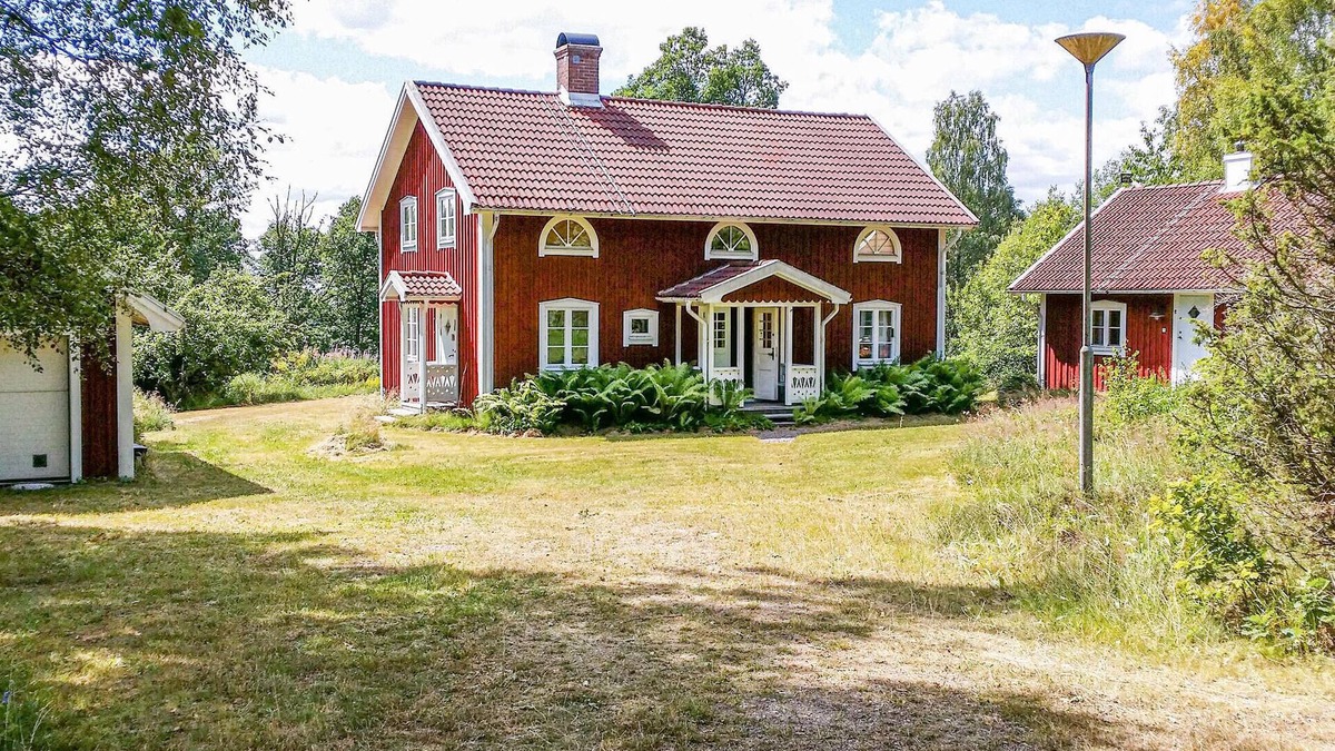 Lammhult House | Beautiful home in Lammhult with sauna