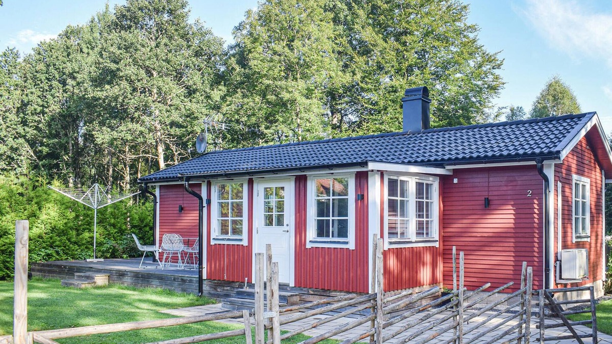 Stavsjo House | Beautiful home in Ljungby with WiFi