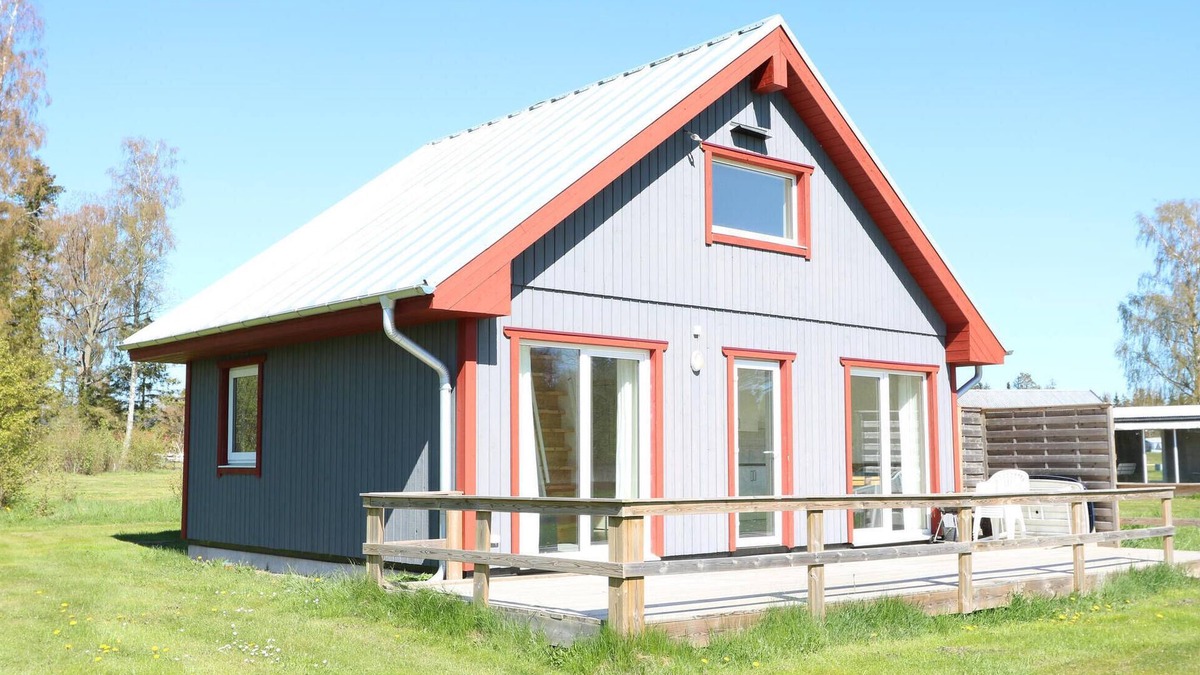 Hagaby House | Beautiful home in Löttorp with WiFi