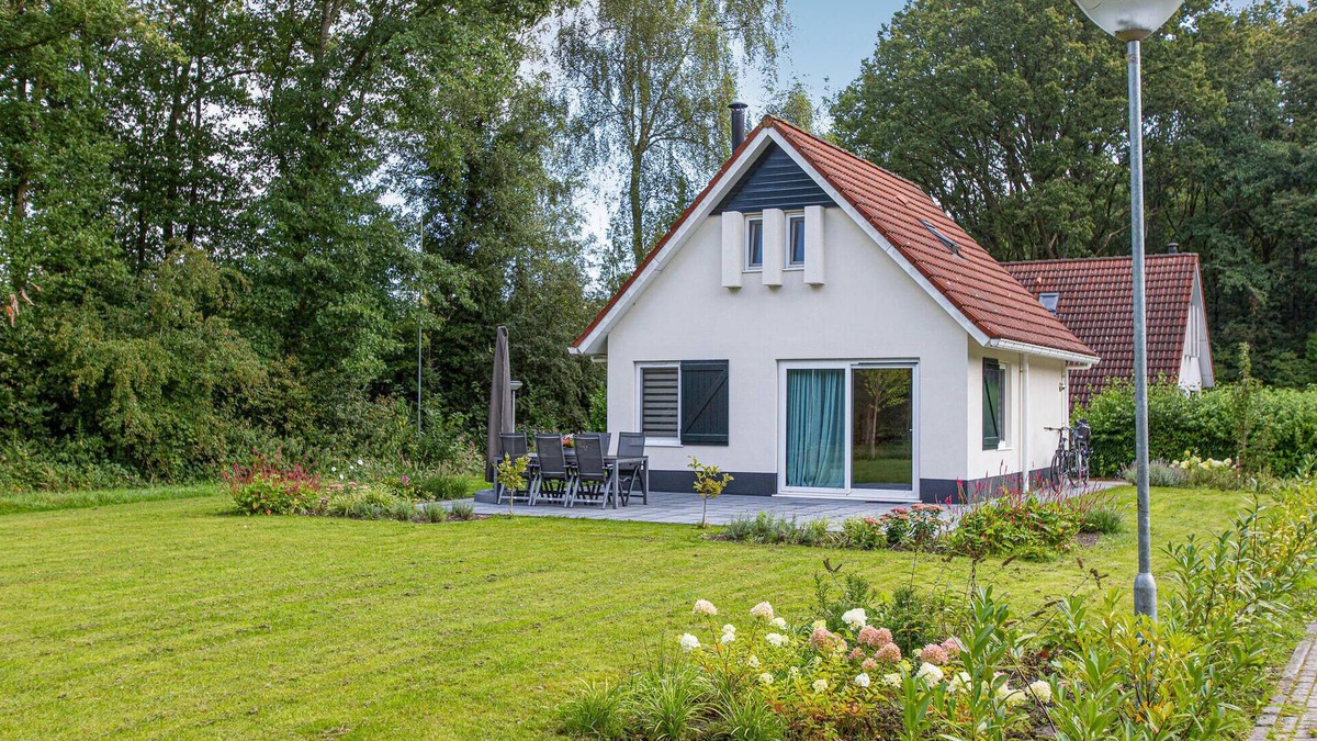 Noordwolde House | Beautiful home in Noordwolde