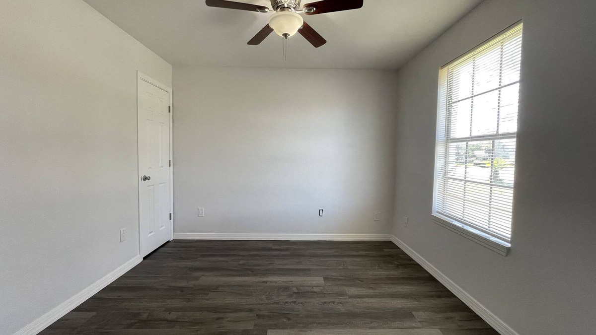 Myrtle Grove House | Beautiful home in Pensacola suburbs w/pool! 15-20 min from the Beach & Downtown!