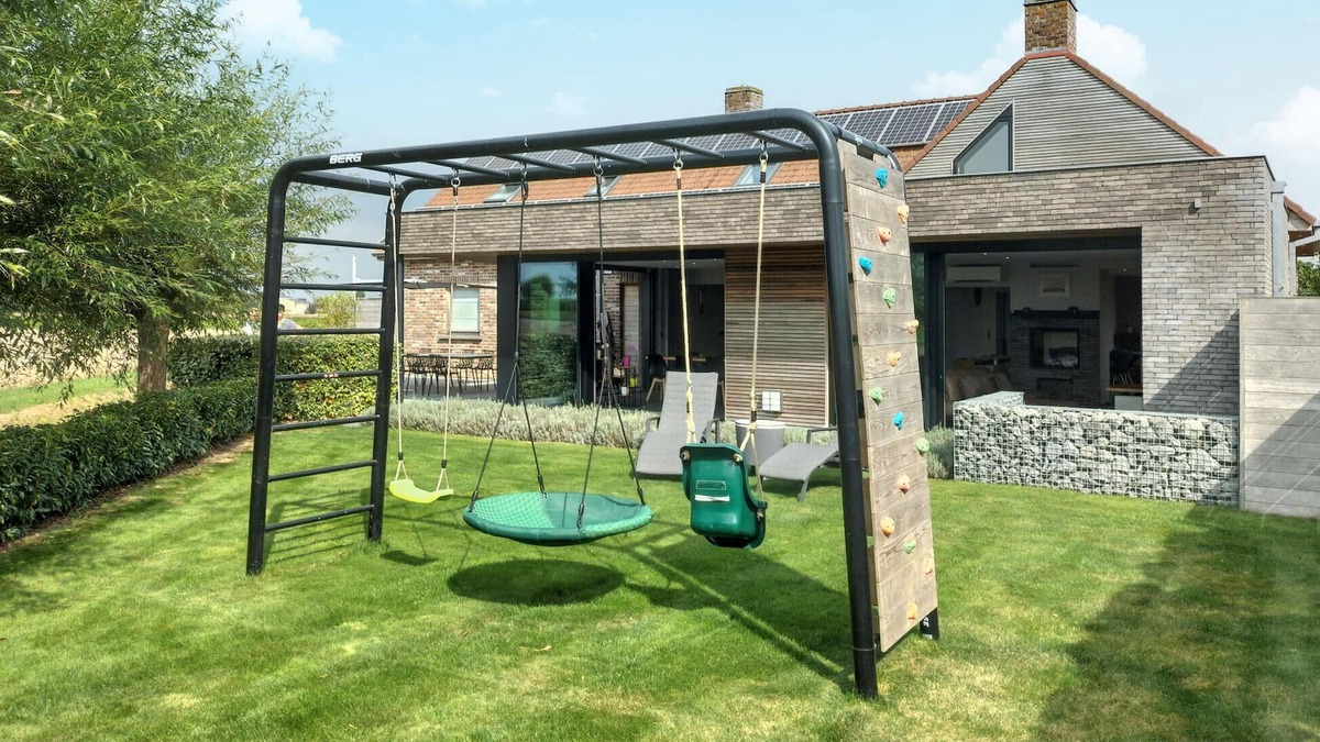 Haringe House | Beautiful home in Poperinge with WiFi