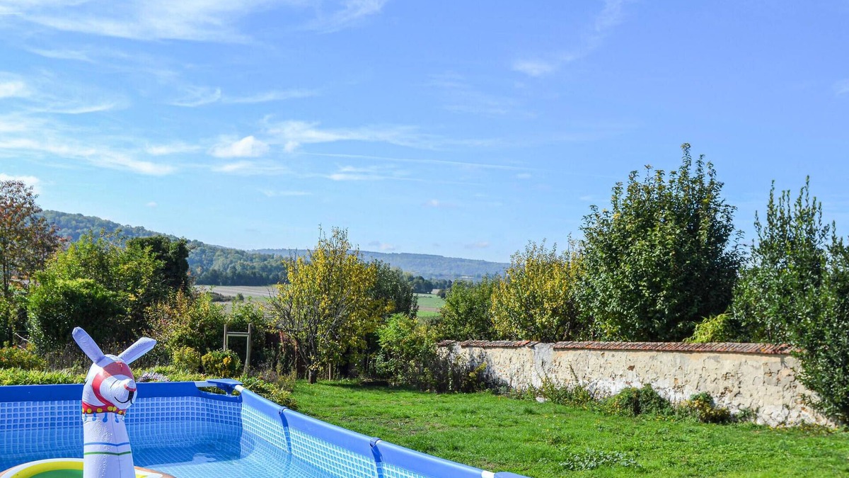 Saulchery House | Beautiful home in Saulchery with WiFi