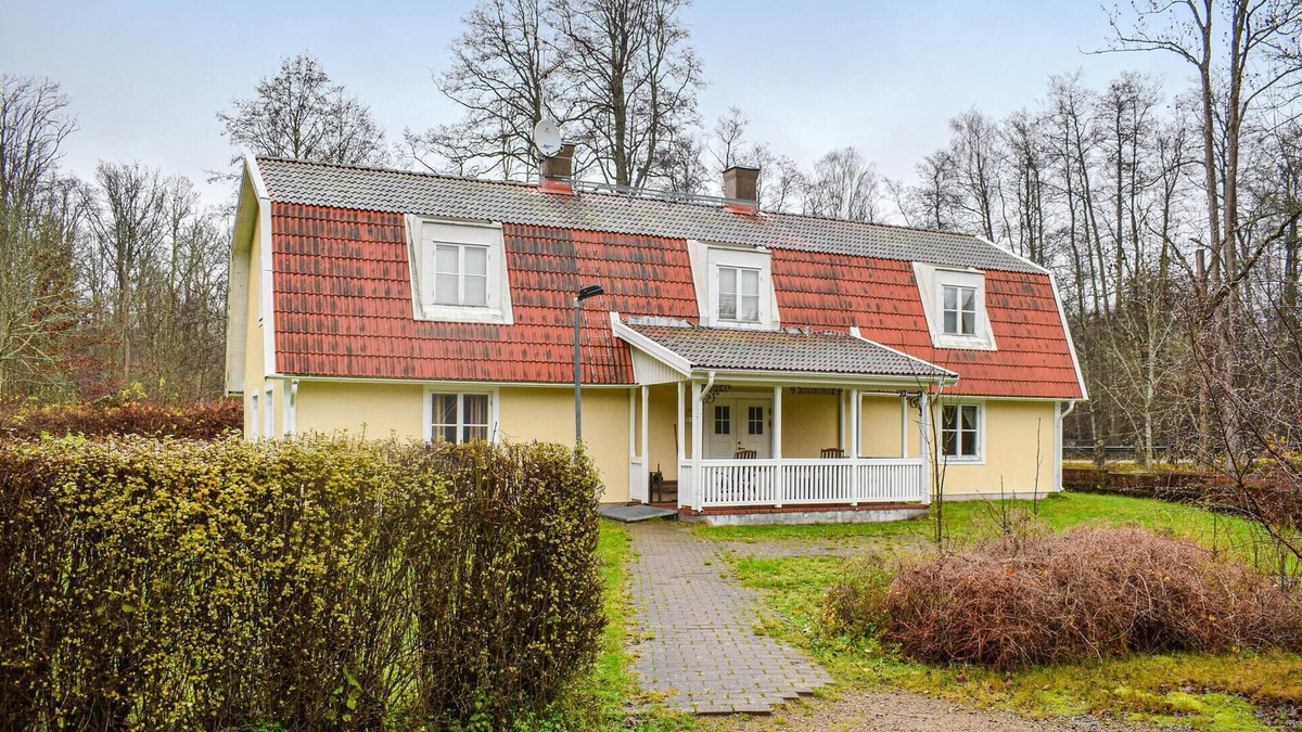 Tingsryd House | Beautiful home in Tingsryd with sauna
