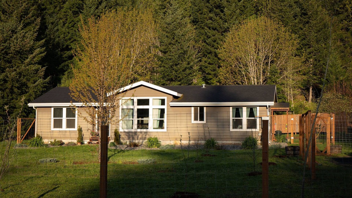 White Salmon House | Beautiful Home near forest and river!