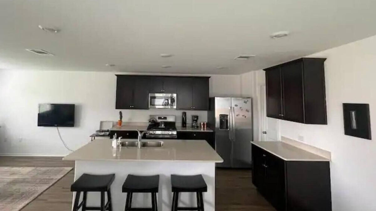 Stony Ridge North House | Beautiful Home near Tesla, COTA and ABIA