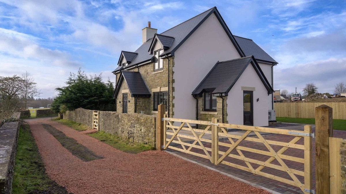 Northway House | Beautiful Home Nr Wye Valley, Parking & Garden