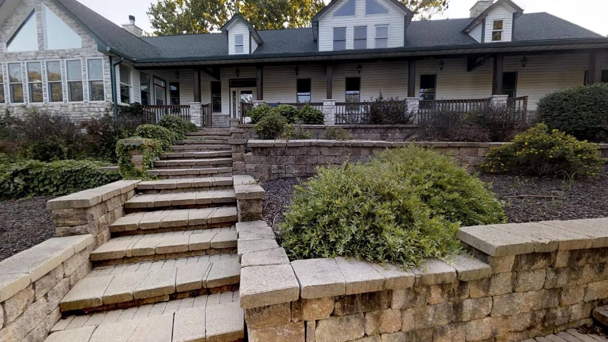 Cedar Lake House | Beautiful Home Oasis