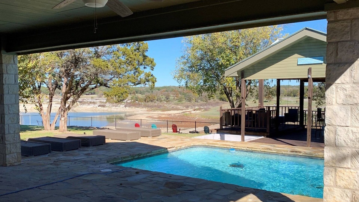 Morgans Point Resort House | Beautiful home on Lake Belton with Private Pool and Pavilion