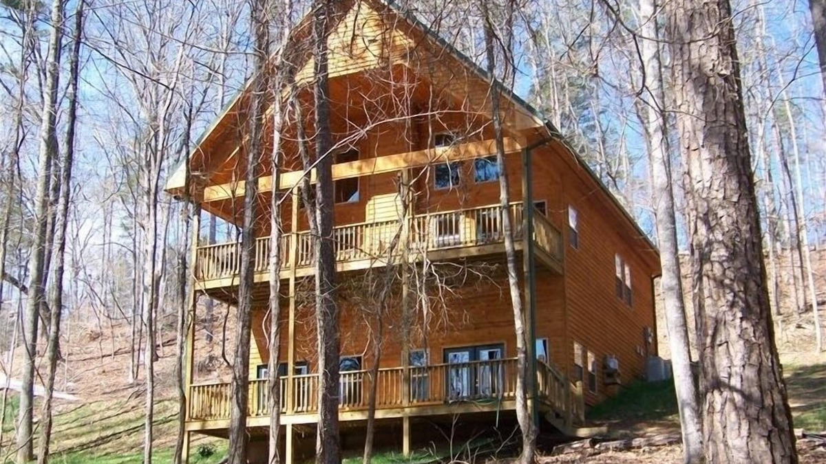 Martin House | Beautiful Home on Lake Hartwell