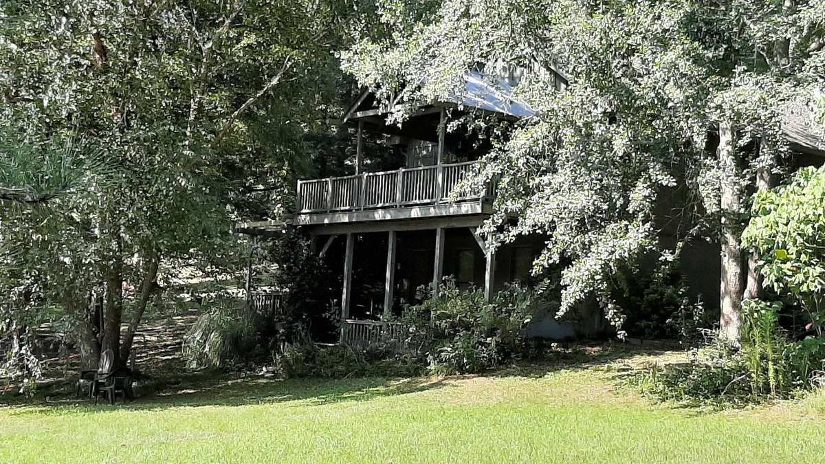 Peach Orchard House | Beautiful home on pond with several decks in very private and quiet neighborhood