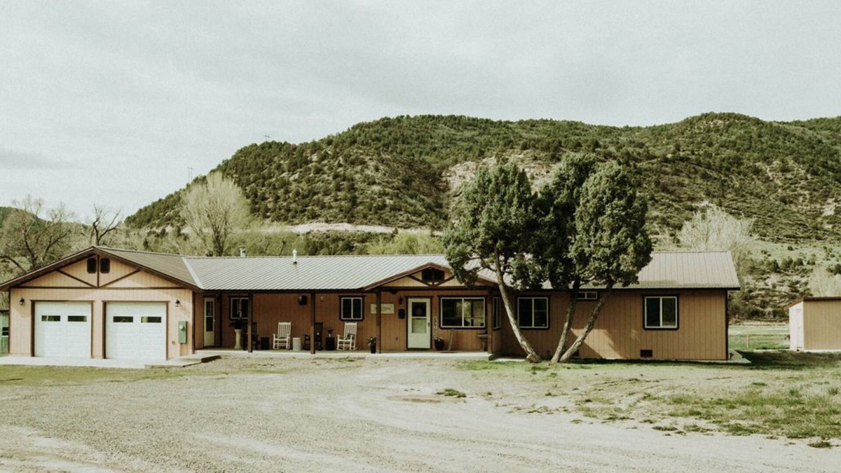 Meeker House | Beautiful home on18 acres on the White River with access.