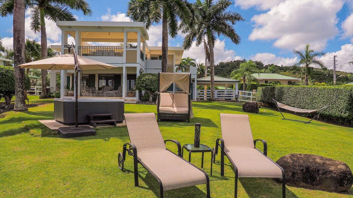 Pitahaya House | Beautiful Home - Rooftop - Private Jacuzzi - Rainforest & Beach ☀