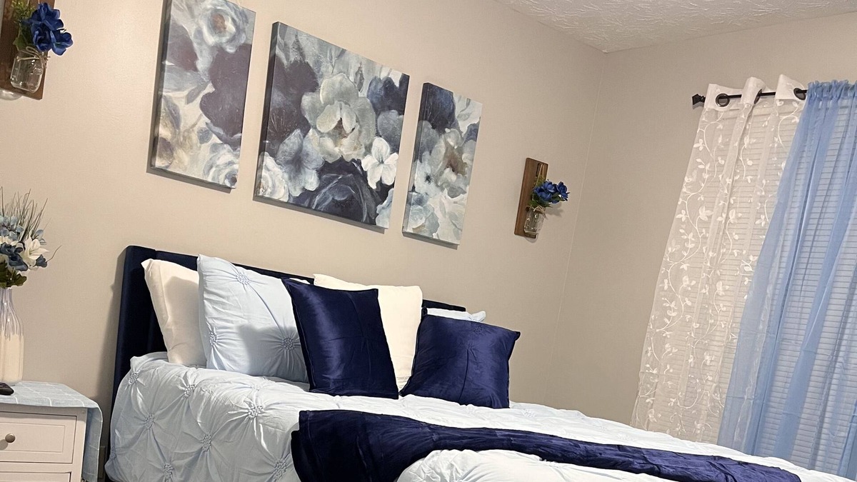 Phenix City House | BeauTIFul Home Vacation/ Ft Moore/ Columbus Ga