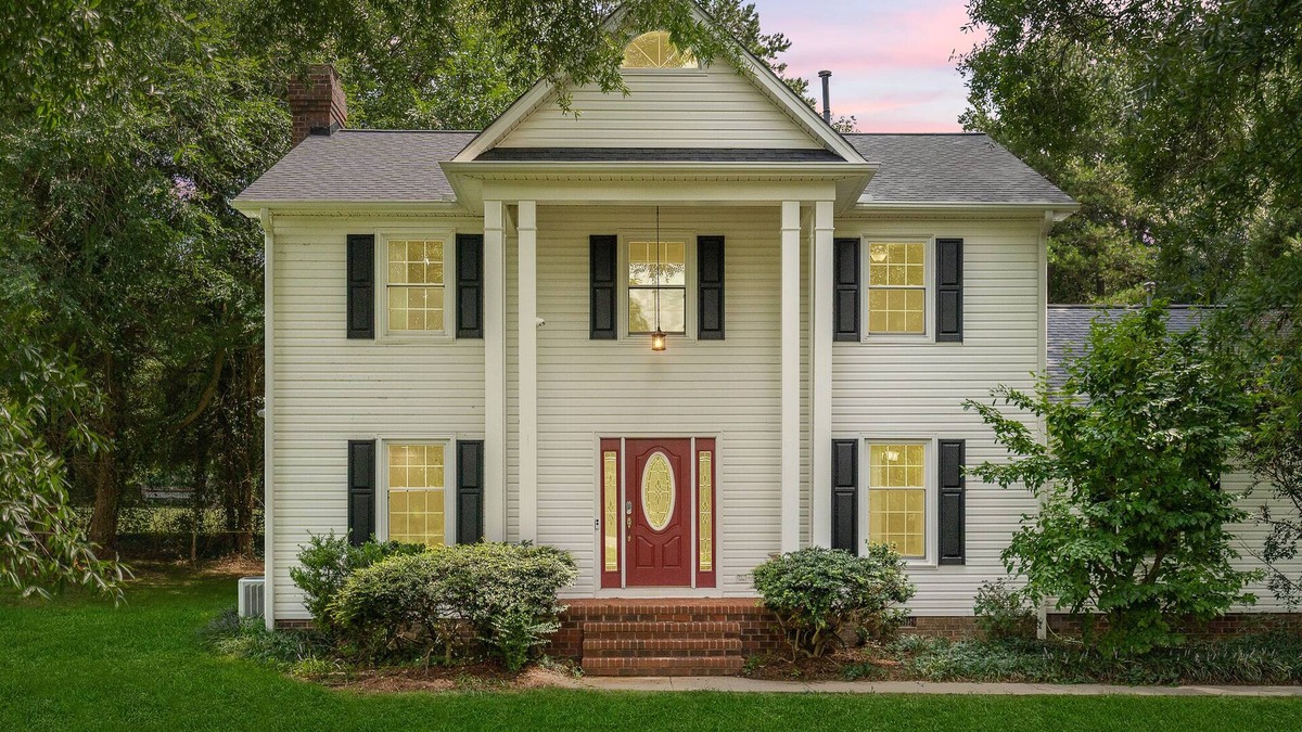 Elon College House | Beautiful Home Walking Distance to Elon University