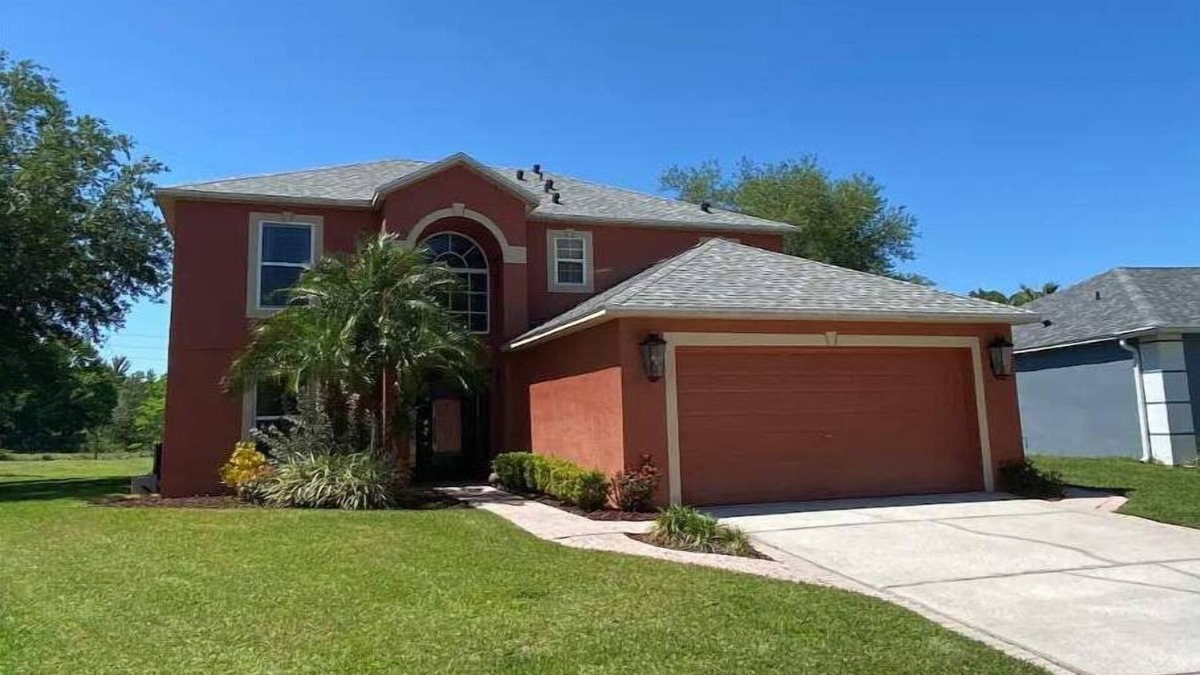 Land O' Lakes House | Beautiful Home with Private Pool & Movie Theatre
