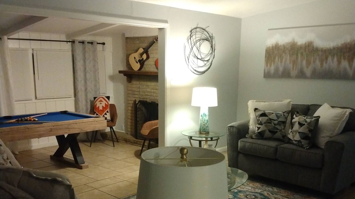 Windsor Forest House | beautiful home with a lot place to create go memories with your family an friend