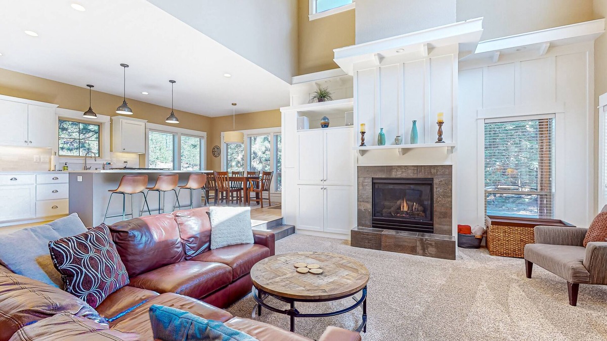 RiverWild House | Beautiful Home with Deck, Shared Pool and Hot Tub - Near the Slopes