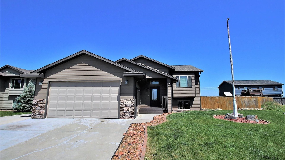 Box Elder House | Beautiful home with large yard and hot tub. Great for families!