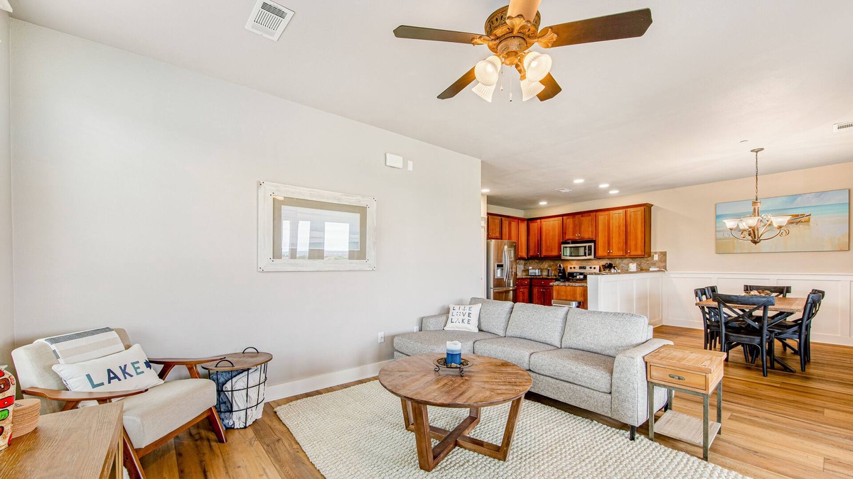 Jonestown Condo | Beautiful home with shared hot tub, private washer and dryer, WiFi, & central AC