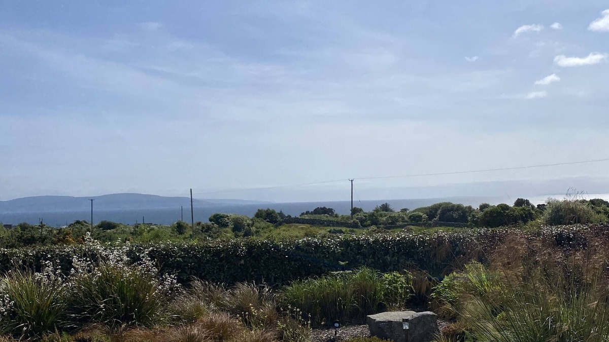 Galway House | Beautiful Home With sea Views in Galway