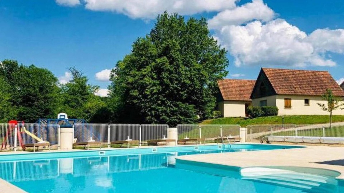 Lacapelle-Marival House | Beautiful house on child-friendly holiday park