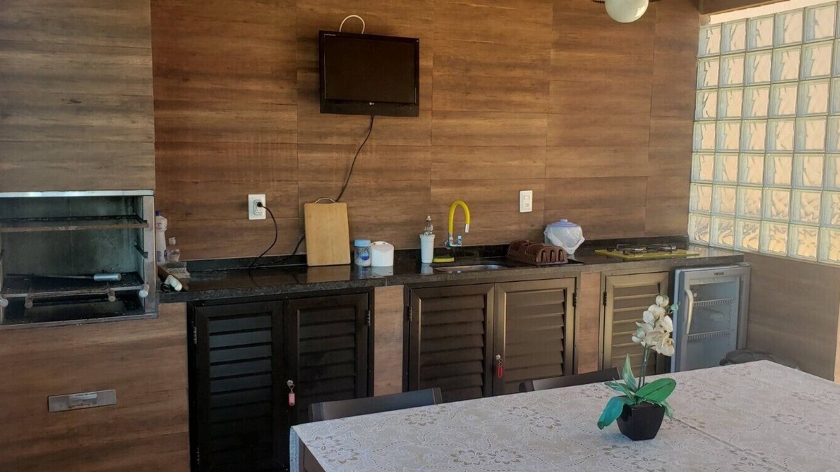 Pero House | Beautiful house, 3 bedrooms, 2 suites with gourmet terrace, 650m from the beach, 300 from Shop.