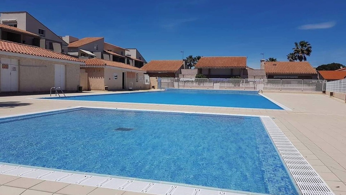 Saint-Cyprien Plage Ski Chalet | Beautiful house for 6 people with swimming pool at the port of St Cyprien
