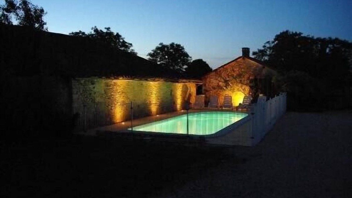 Usson-du-Poitou House | Beautiful house Usson du Poitou, Maison d'Elise, 45 minutes from Futuroscope