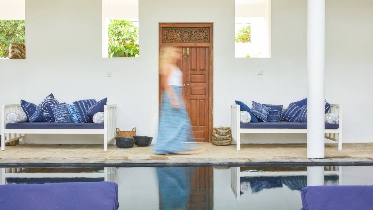 Weligama Villa | Beautiful house, gorgeous pool - absolutely beach front on a lovely surf beach!