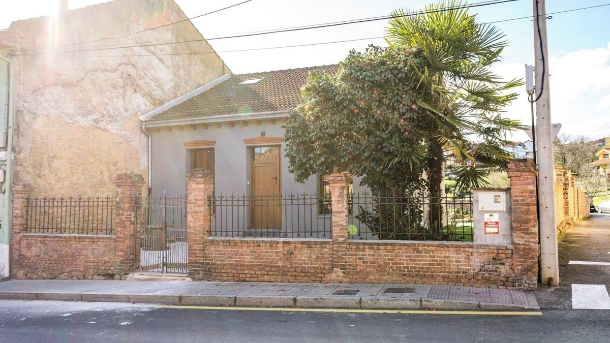 Las Campas y San Claudio House | Beautiful house in Oviedo by beBalmy