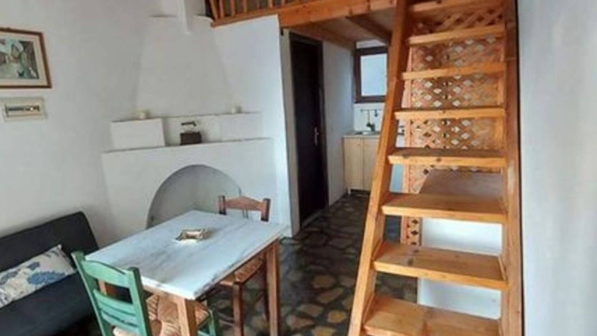 Koumeika House | Beautiful house located on a hill in Samos Island, 400 m from an organized beach