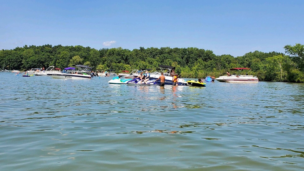 Brooklyn House | Beautiful house + pontoon boat/jet ski =all inclusive Vineyard Lake experience!